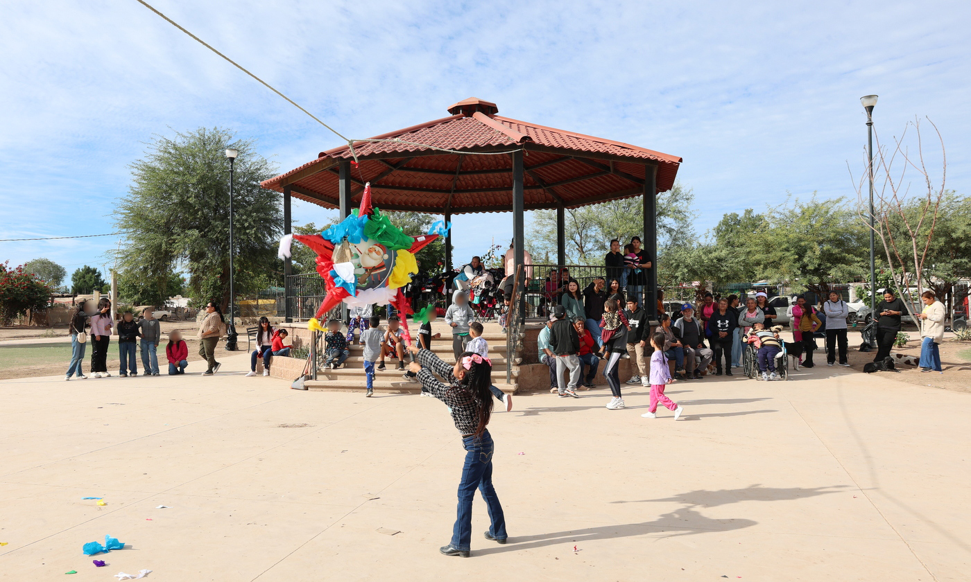 Lleva Voluntariado ISSSTESON felicidad navideña a 500 niños y niñas de ejidos